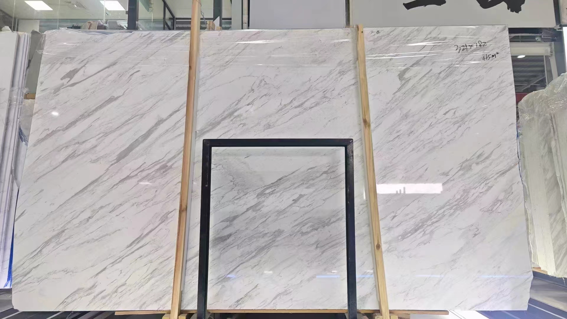 Stone slab selection and vein review for a Harbour project